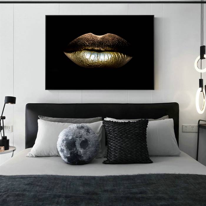 Beautiful gold lips canvas