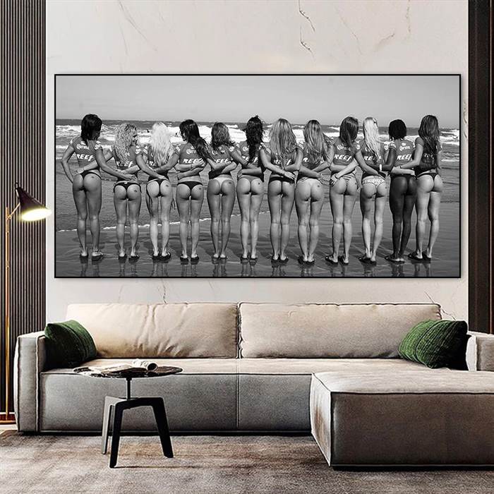 Sexy ladies (black and white) canvas