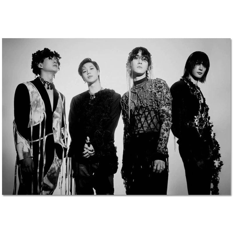 Shinee - Black and white canvas